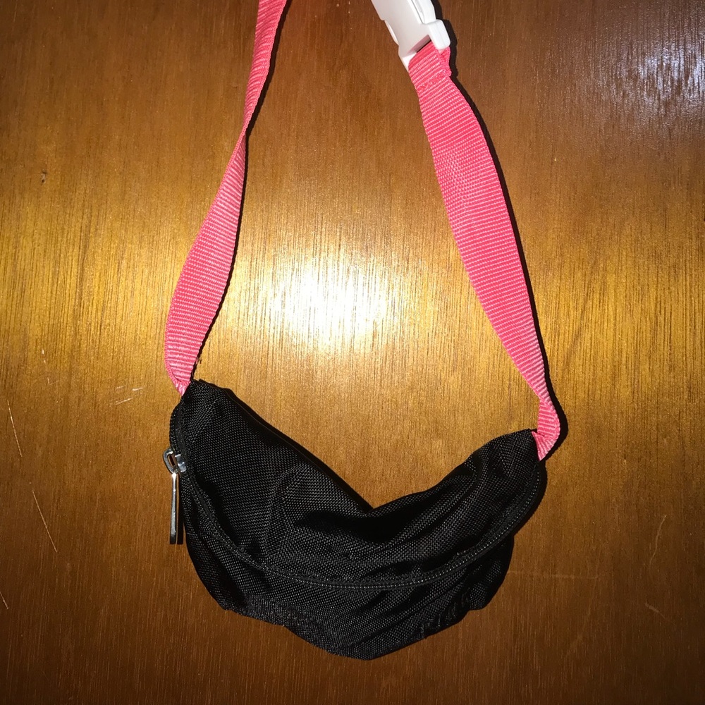 PINK FANNY PACK